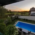 Reitbergs Nest Apartman