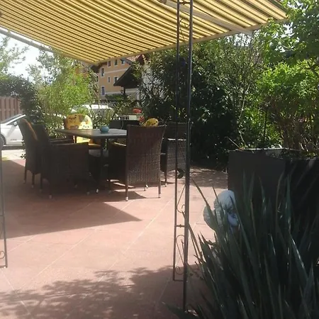 Reitbergs Nest Apartamento *